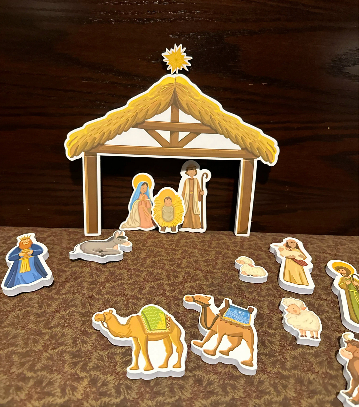 Nativity bath toy stable scene with people, animals, and accessory cutouts