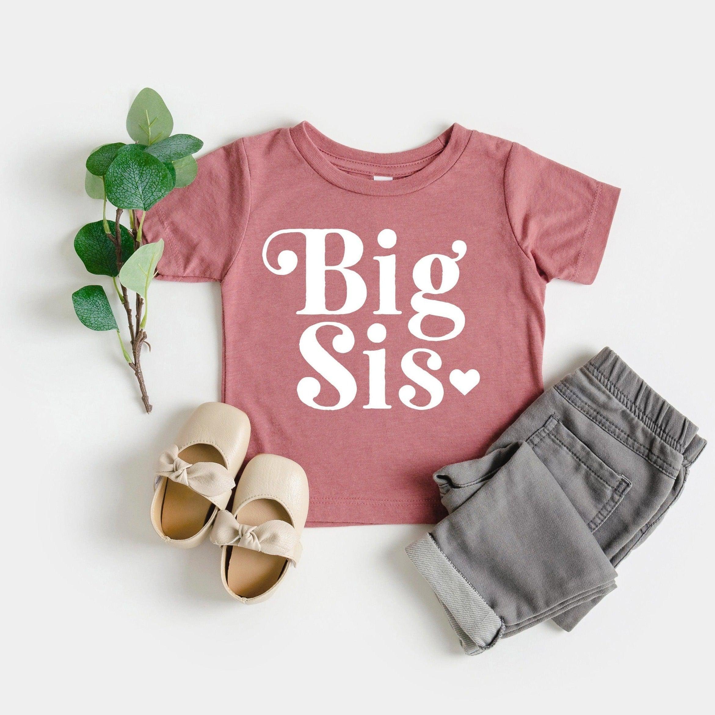 Dusty pink baby T-shirt with Big Sis heart retro print and crew neck