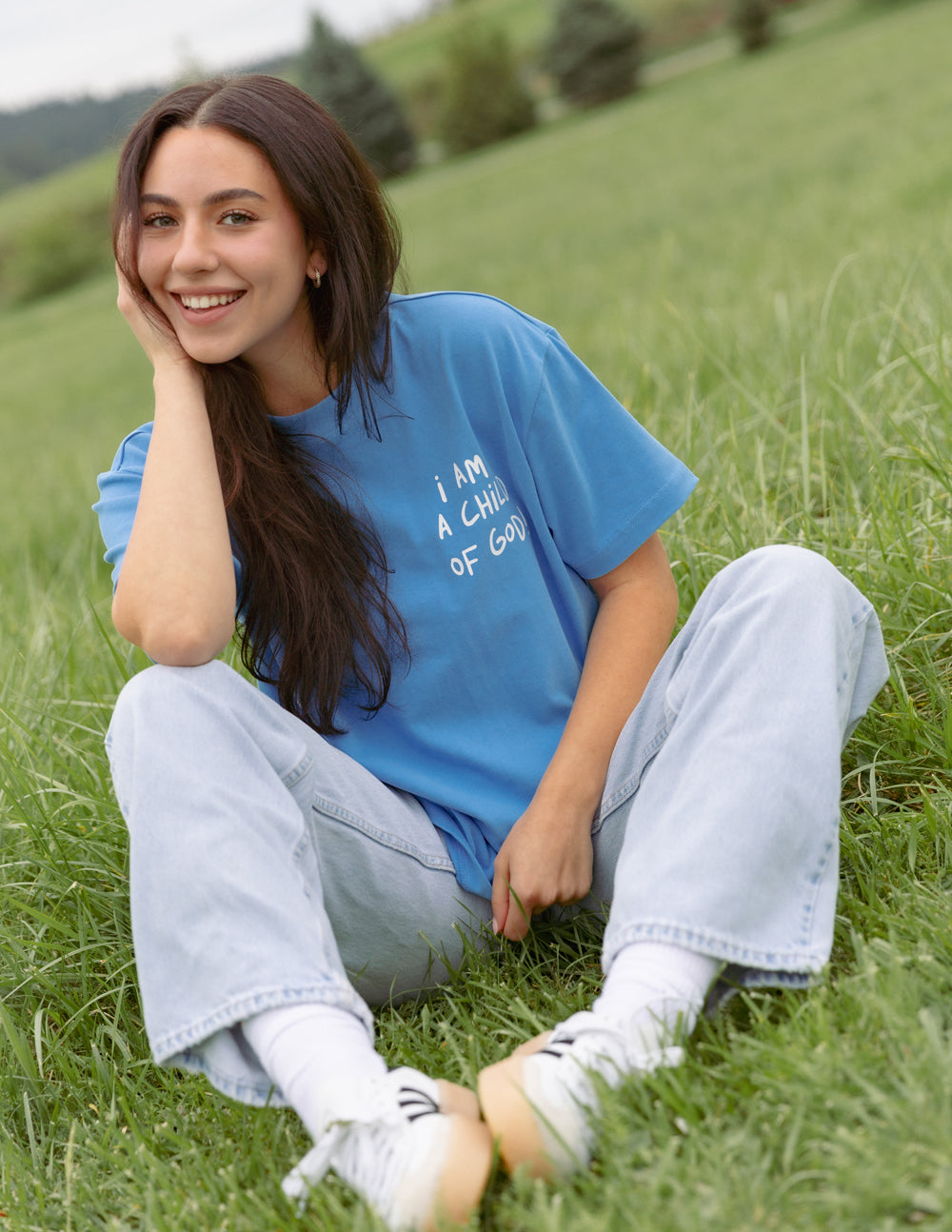 Blue unisex T-shirt with front text print and heart accents