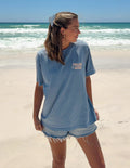 Unisex T-shirt in light blue with short sleeves and small chest "Follow Jesus" print