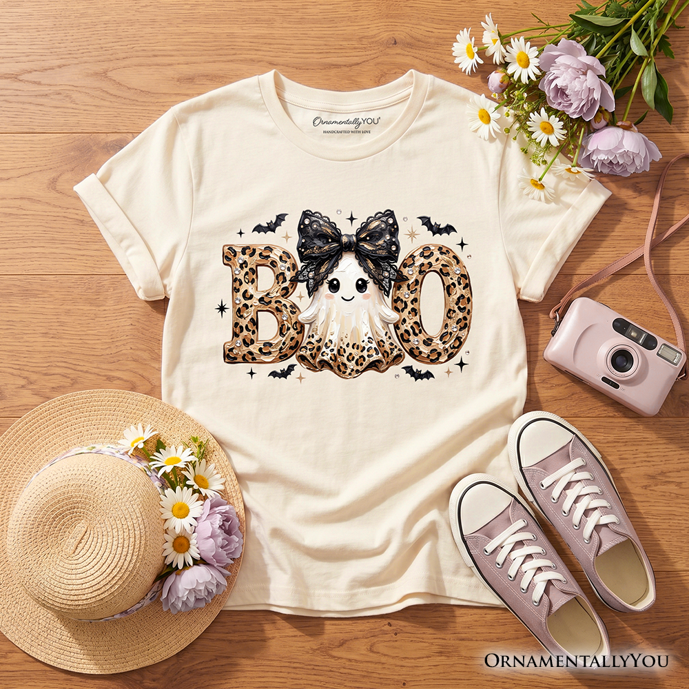 Cream kids T-shirt with Boo ghost and leopard-print bow, flat lay