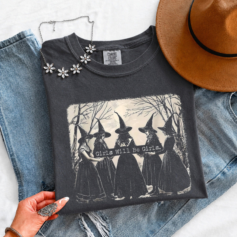 Girls' black Halloween graphic T-shirt with three cats and bats illustration