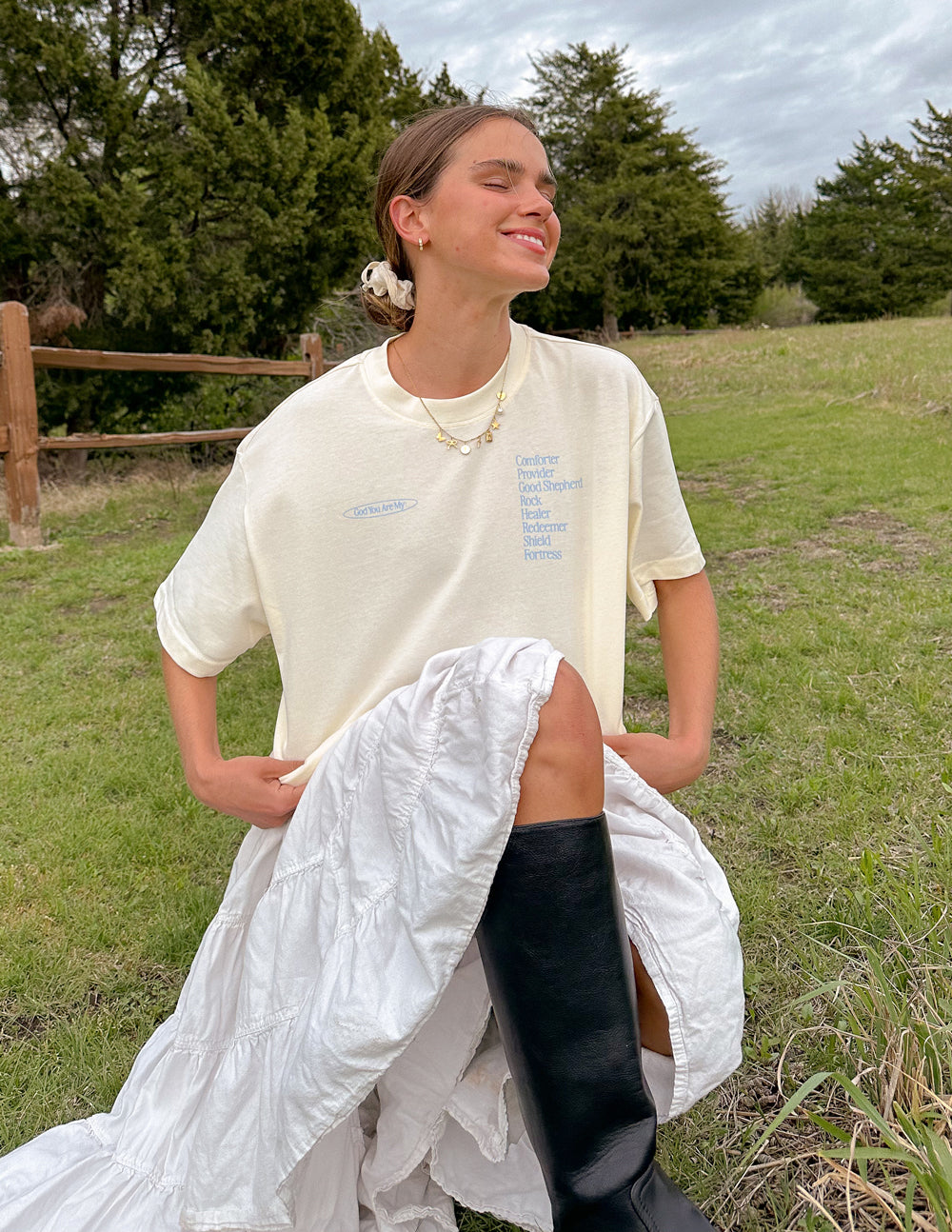 Cream unisex short-sleeve T-shirt with small chest graphic text and crew neck