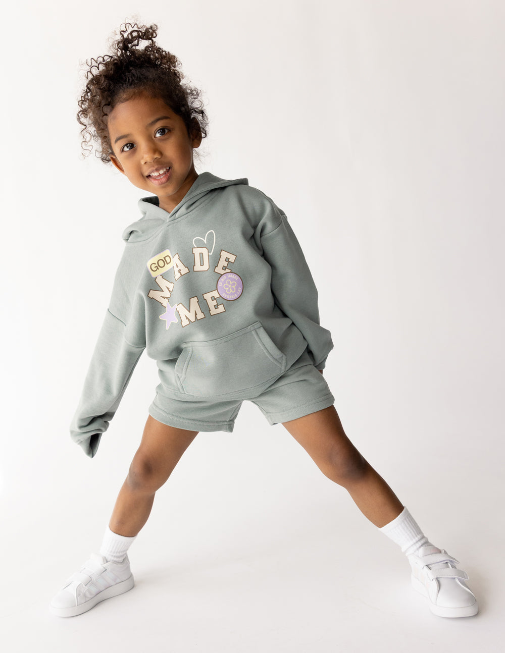 Kids gray shorts with elastic waistband and relaxed fit