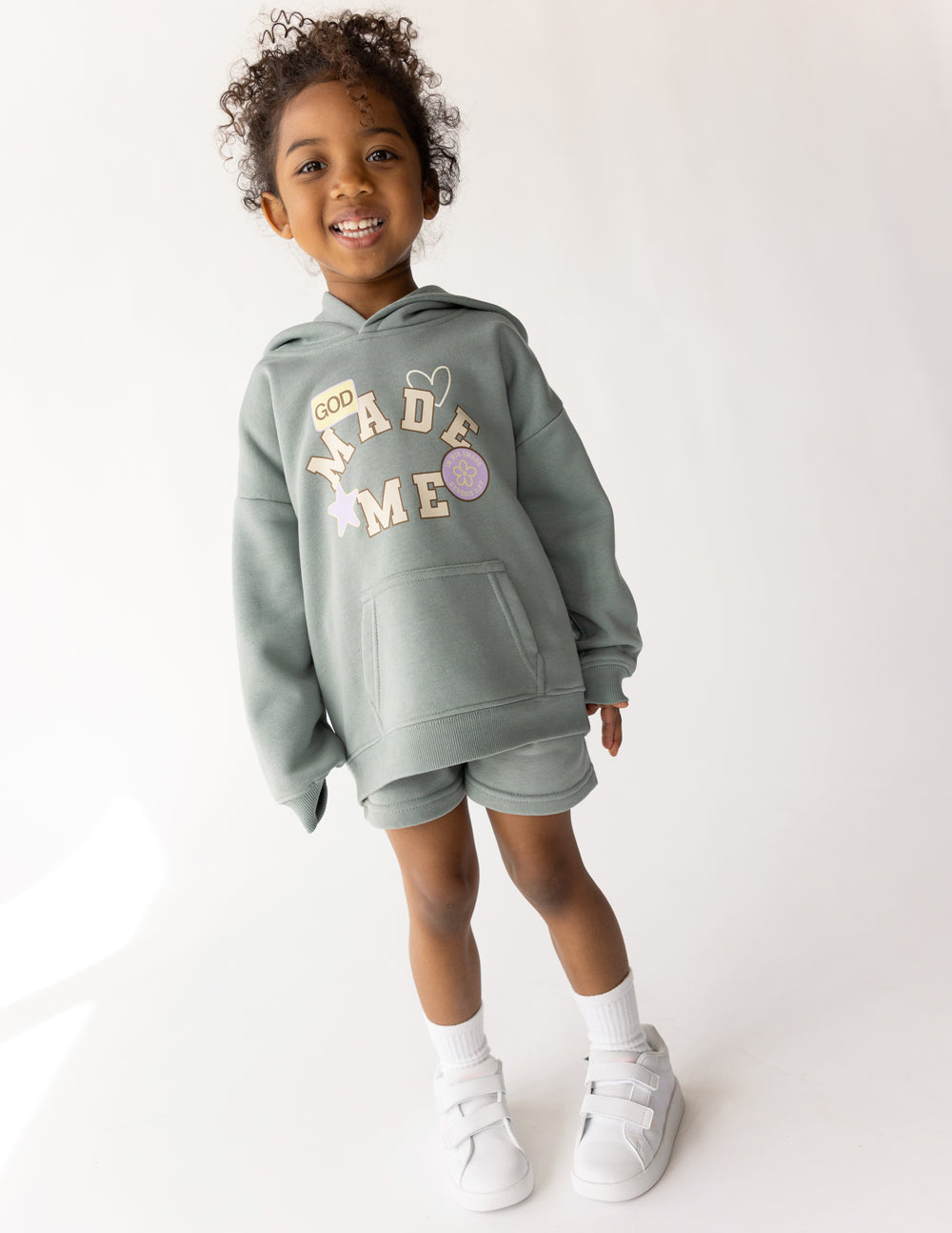 Kids gray shorts with elastic waistband and cuffed hem
