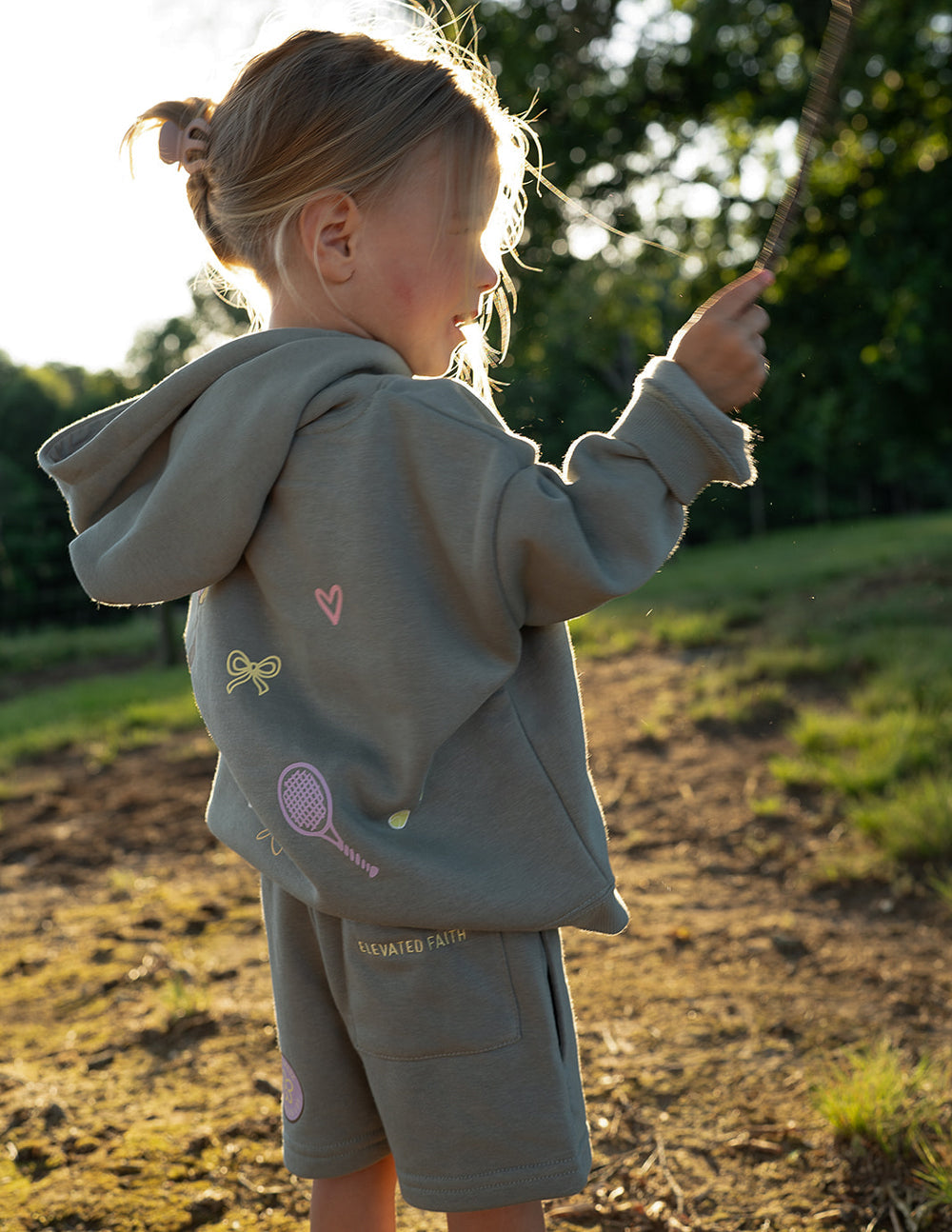 Kids gray shorts with small heart and flower applique on back