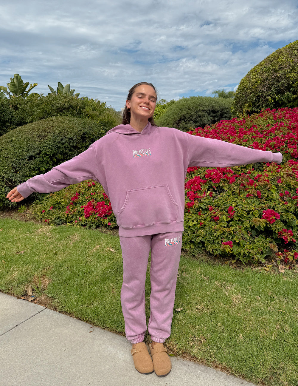 Lavender unisex sweatpants with embroidered logo and relaxed tapered leg