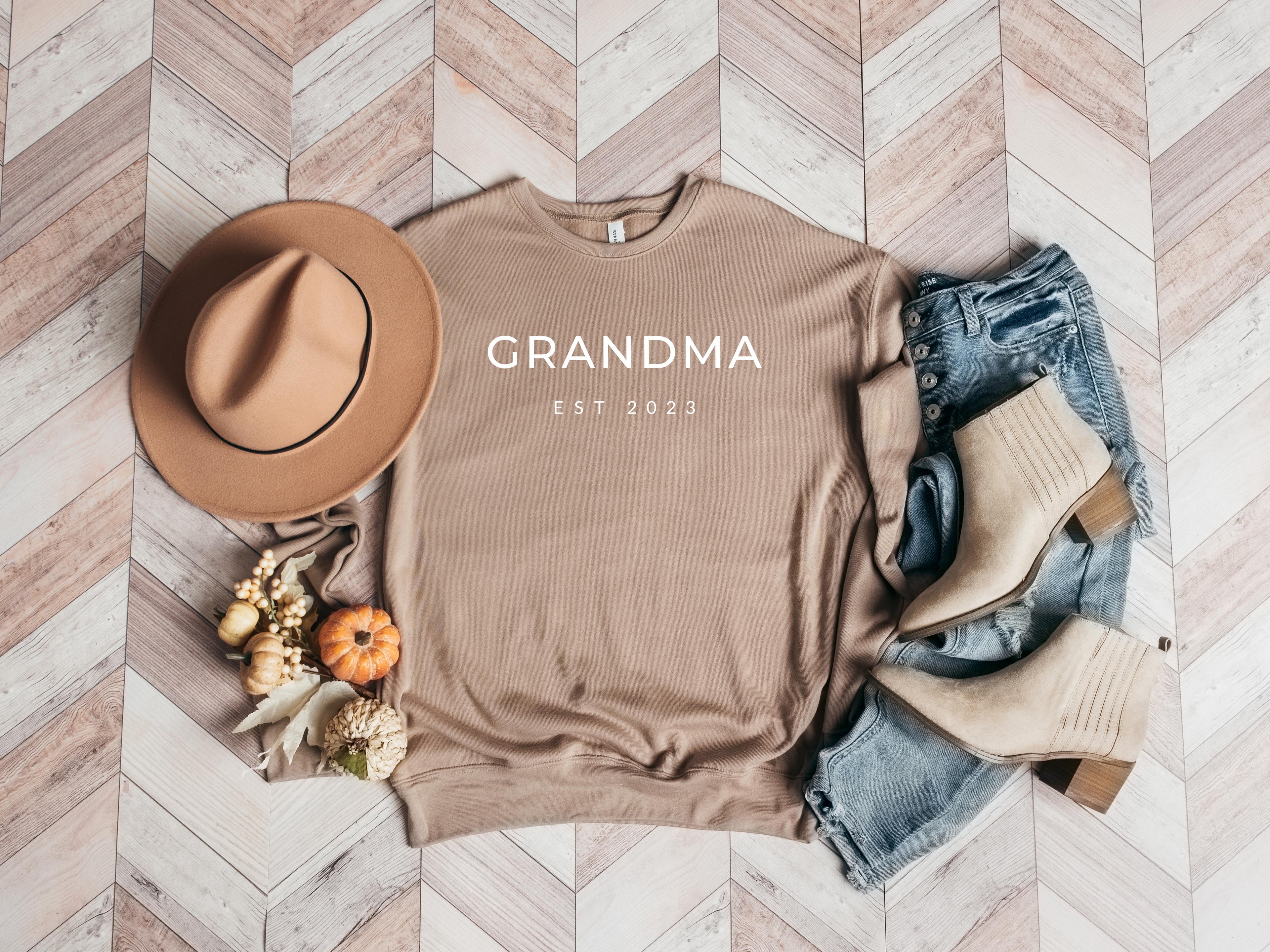 Taupe sponge fleece sweatshirt with 'GRANDMA EST 2023' front print