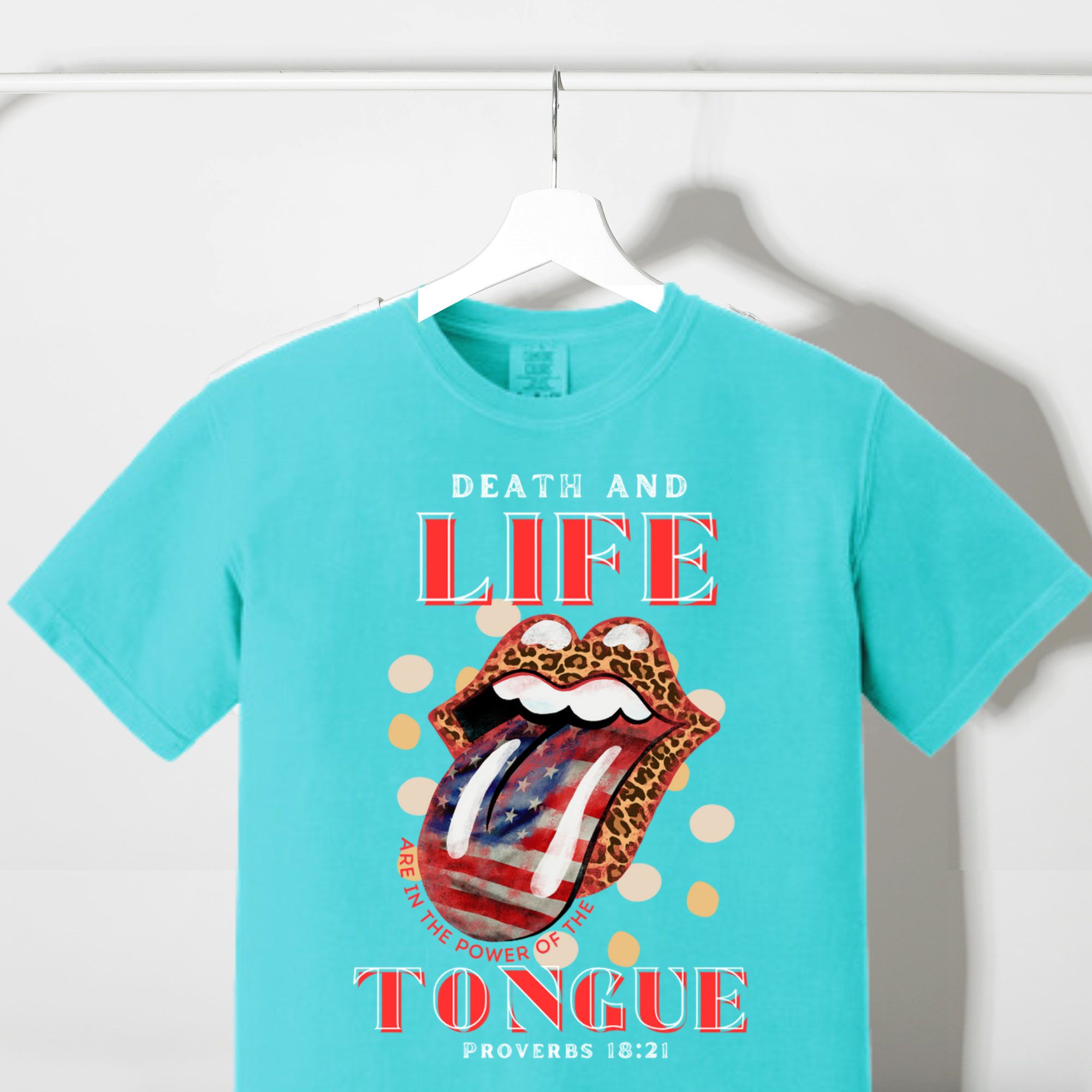 Comfort Colors teal T-shirt with lips and tongue graphic, crew neck