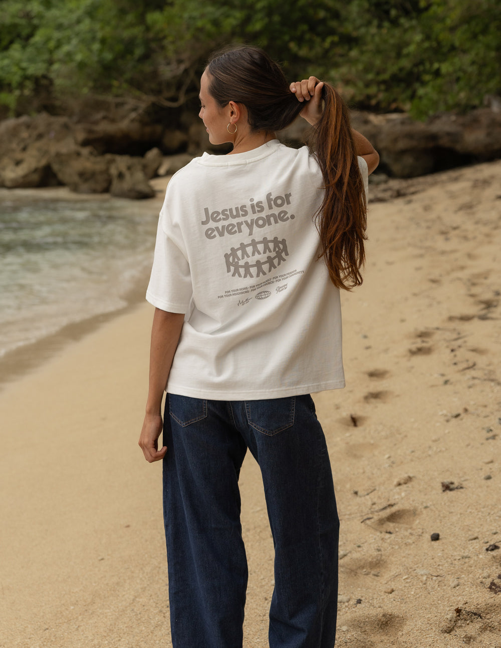 White heavyweight T-shirt with back slogan and crowd graphic