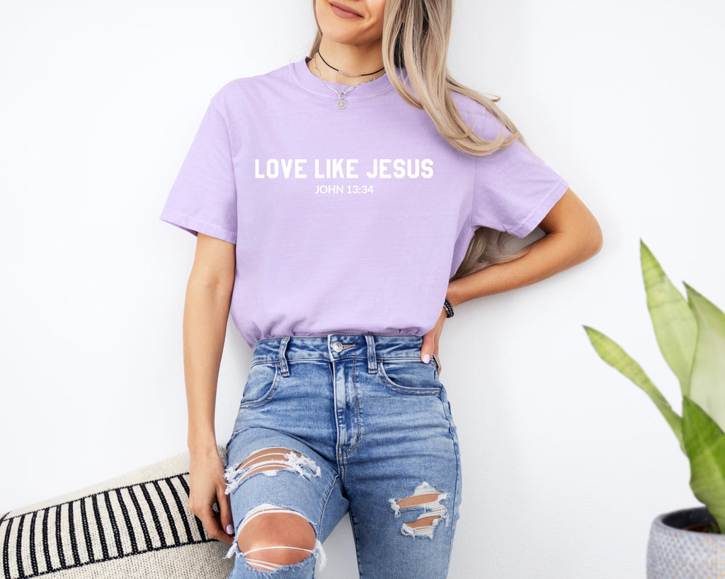 Orchid garment-dyed Christian T-shirt with “LOVE LIKE JESUS” and John 13:34 print