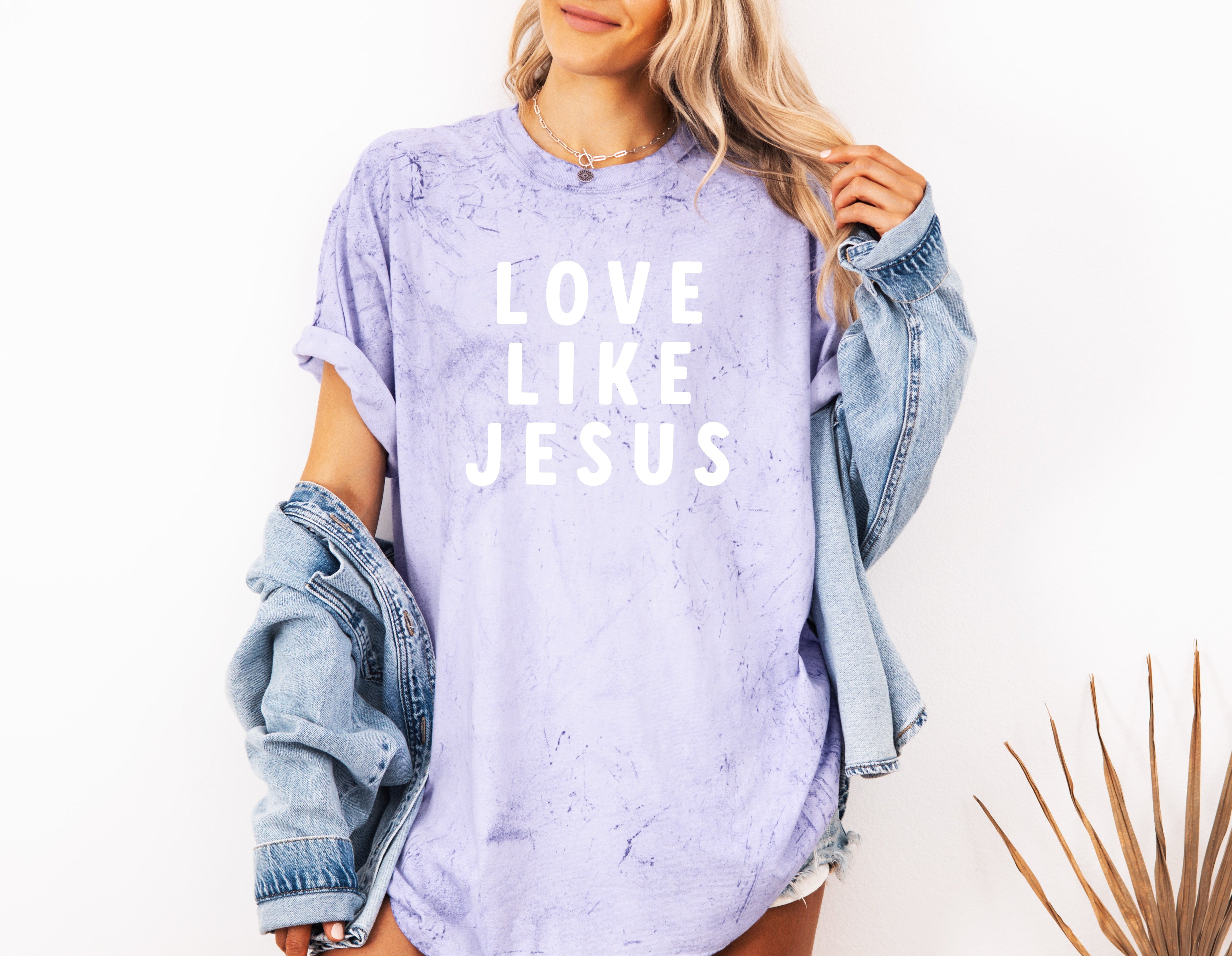 Christian T-shirt, lavender with 'LOVE LIKE JESUS' white front print