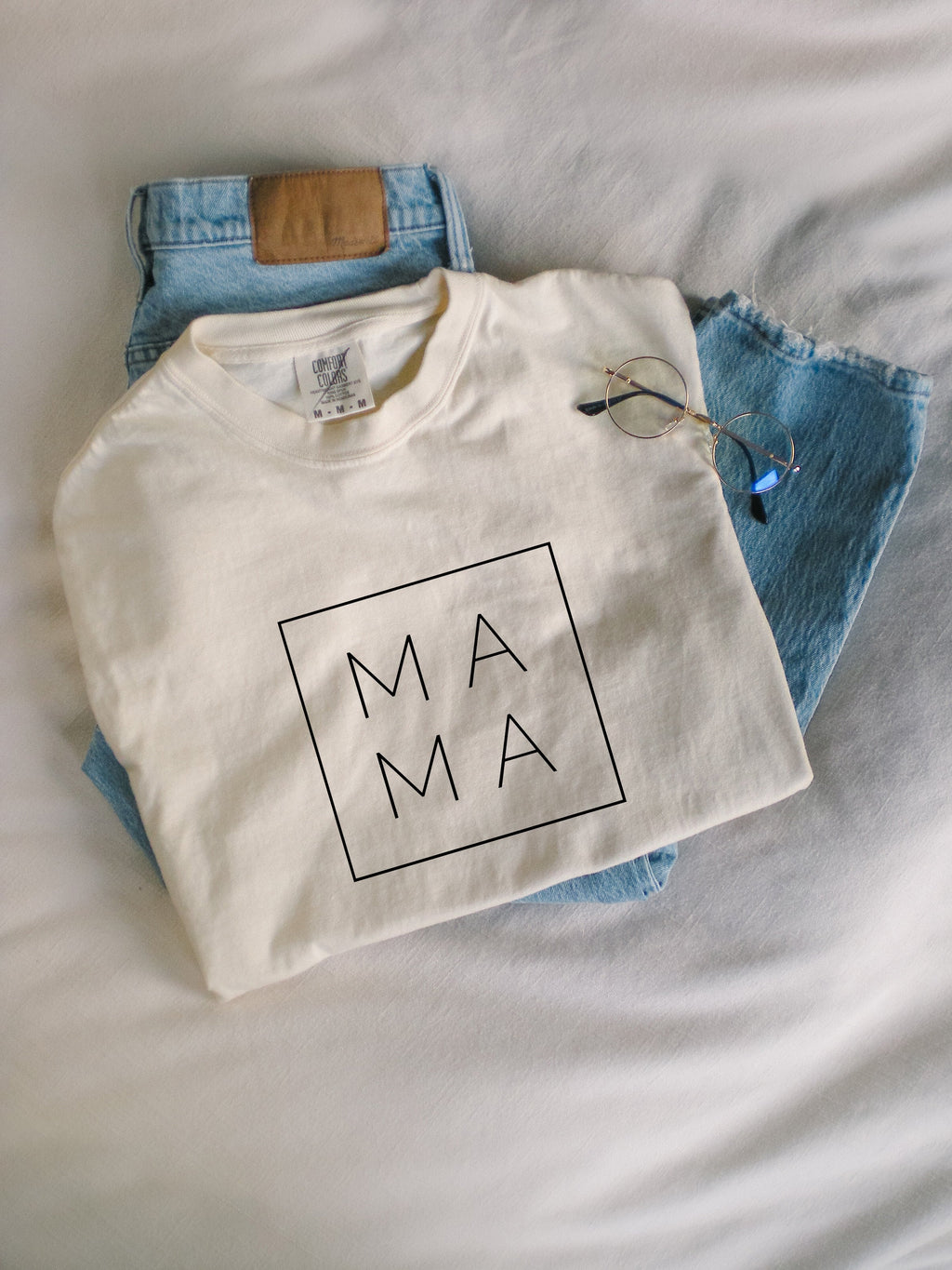 Ivory boxy T-shirt with outlined 'MA' square logo