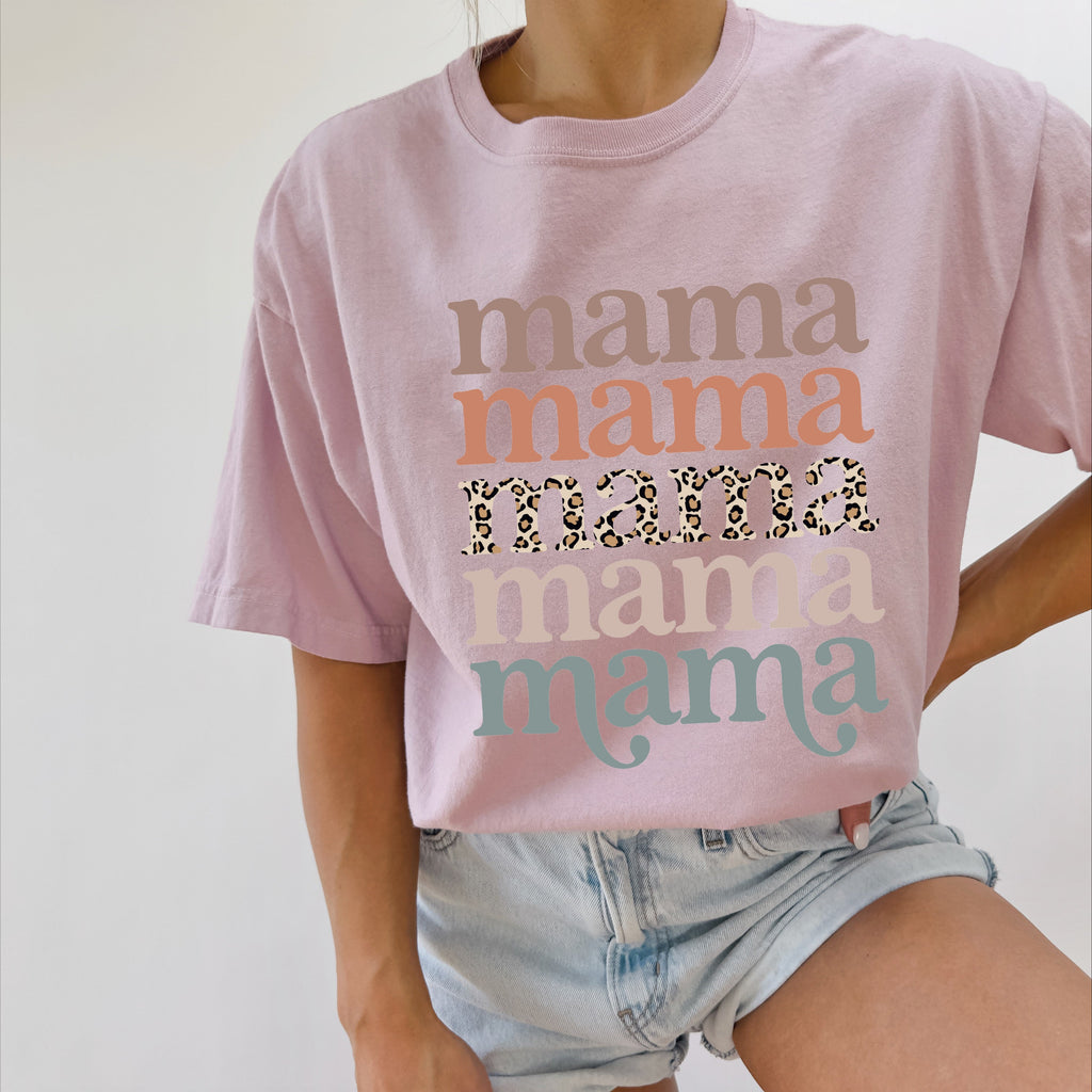 Leopard graphic mama T-shirt, light pink short-sleeve tee with front text design