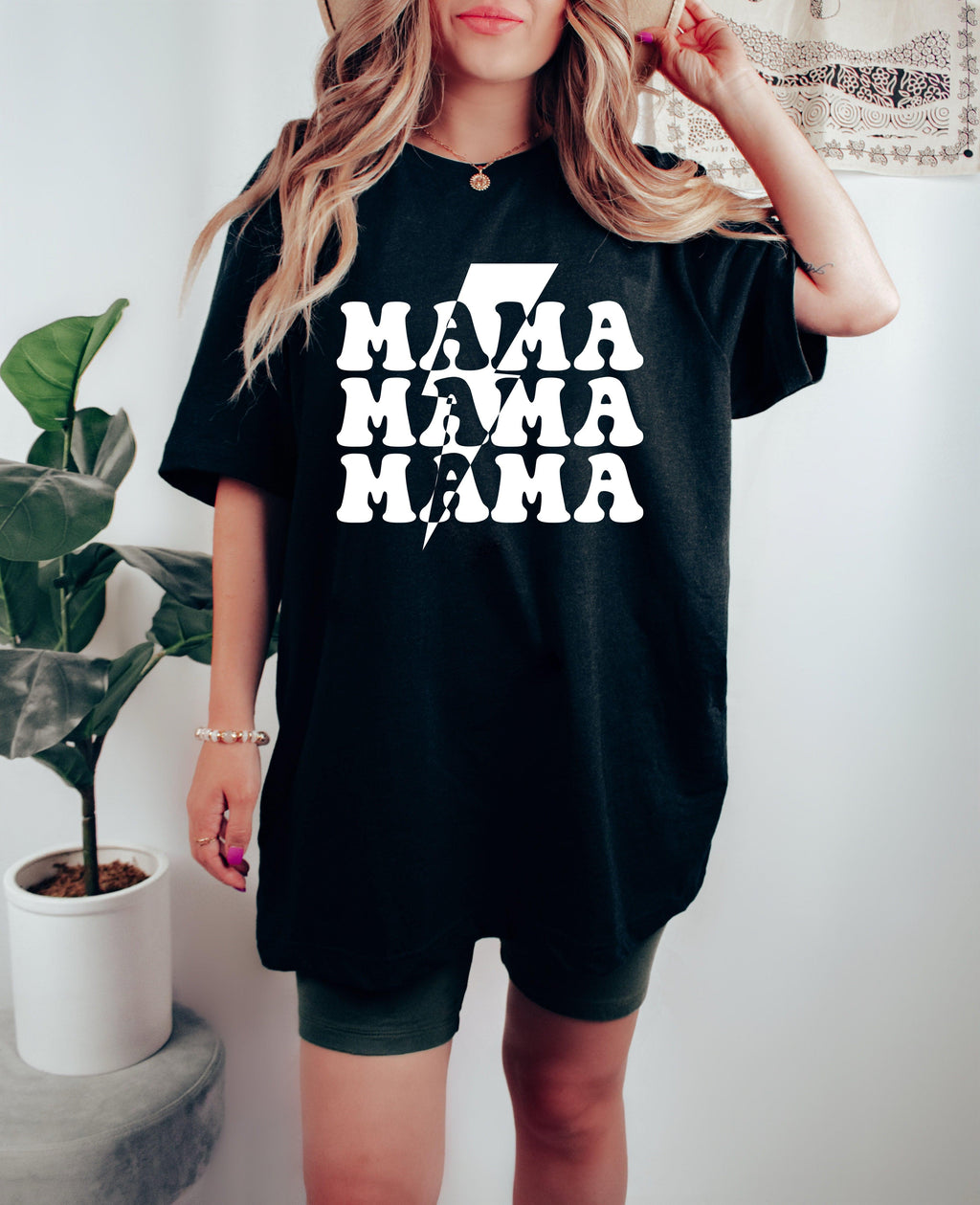 Mama T-shirt, black with white 'MAMA' graphic, crew neck