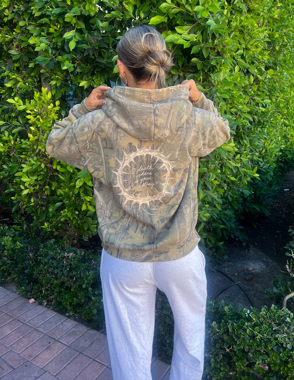 Unisex camo hoodie with hood and large back circular graphic