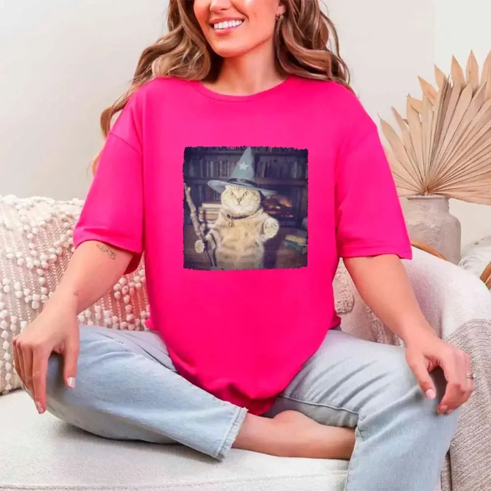 Hot pink Halloween cat graphic t-shirt with wizard-hat cat print