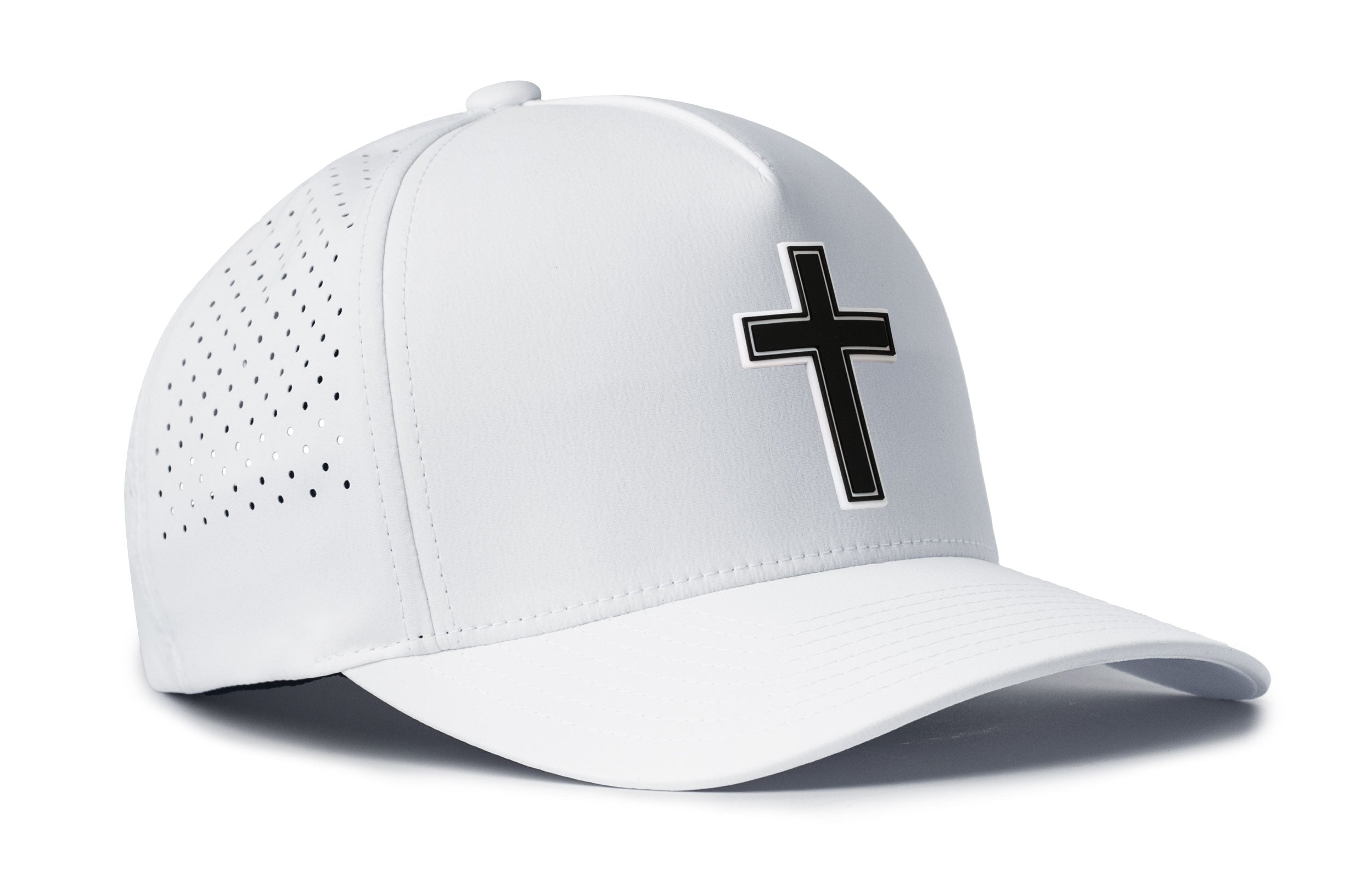 White 5-panel hat with cross emblem, perforated side panel